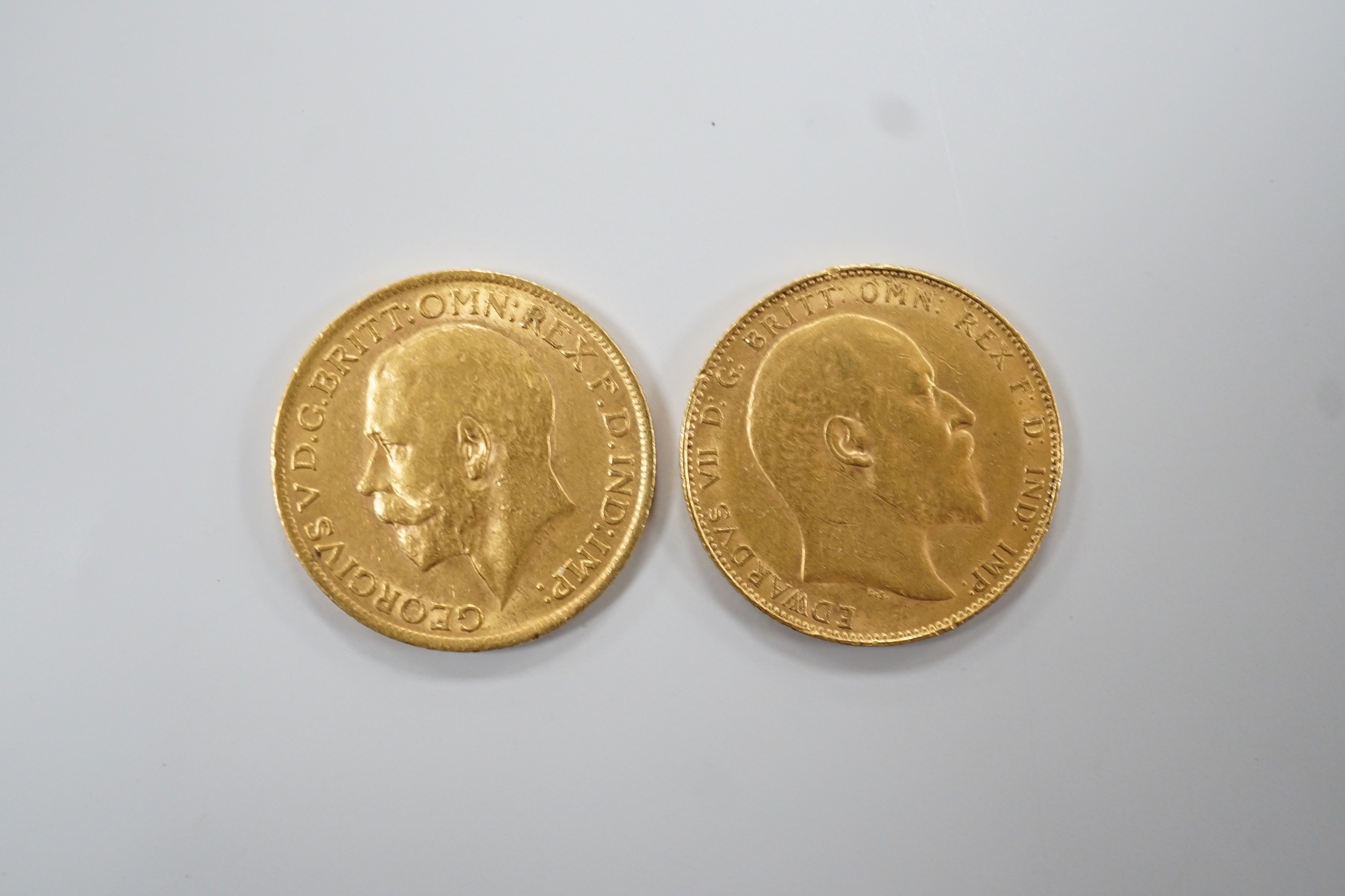 Two gold sovereigns, 1908 & 1913.